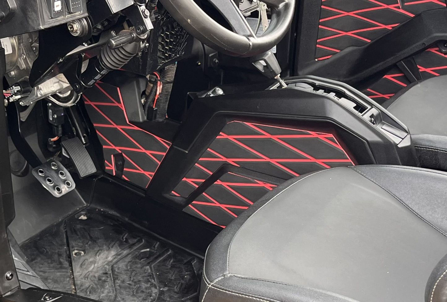 Can-Am Commander 2-Seater Console + Door Accent Panel Kit